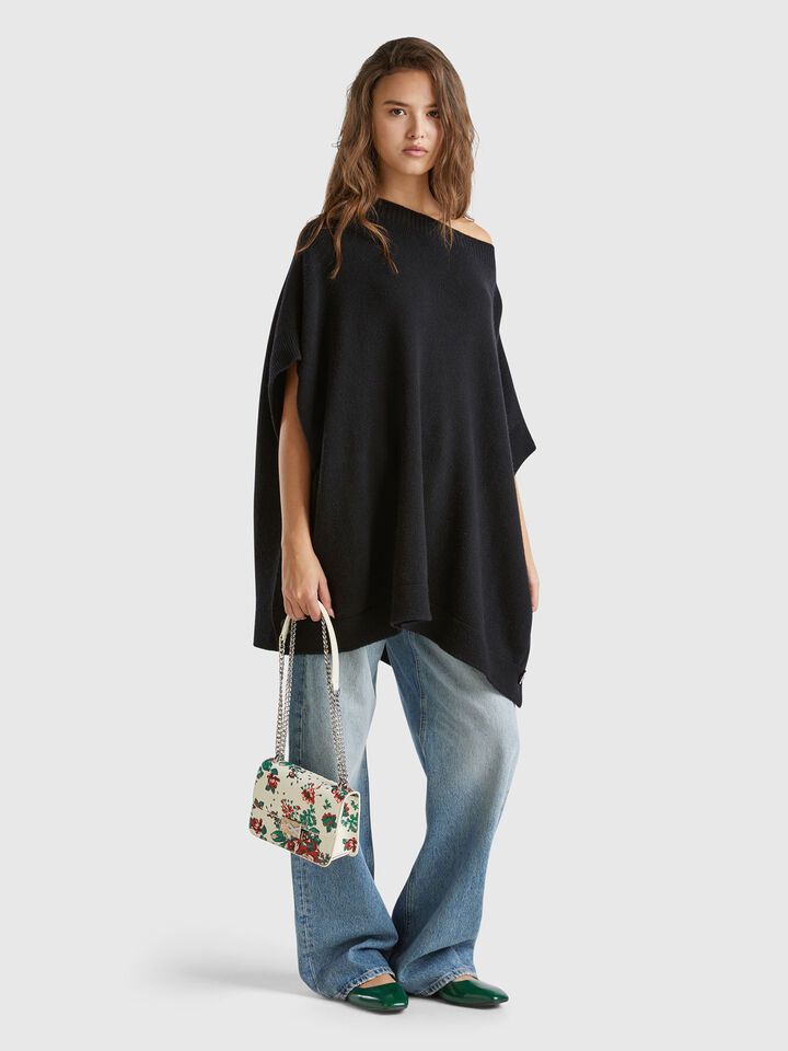 CAPE Mujer image number 3